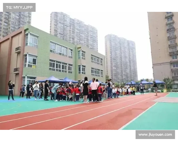 宁强小球员的冠军梦与奖牌陈列室中的留守儿童情感故事 宁强小球员的冠军梦与奖牌陈列室中的留守儿童情感故事