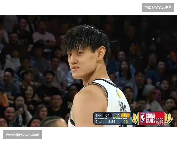 曾凡博半场耐心等待机会 中场自觉加练展现职业素养