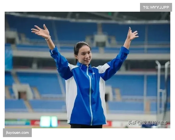 田径女子100米复赛浙江小将陈妤颉表现抢眼 以11秒39成绩晋级